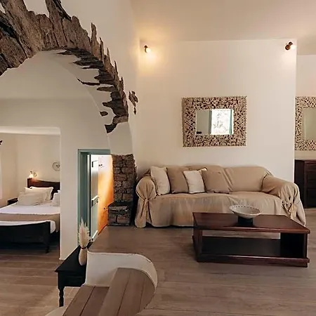 Medusa & 4* Naxos City